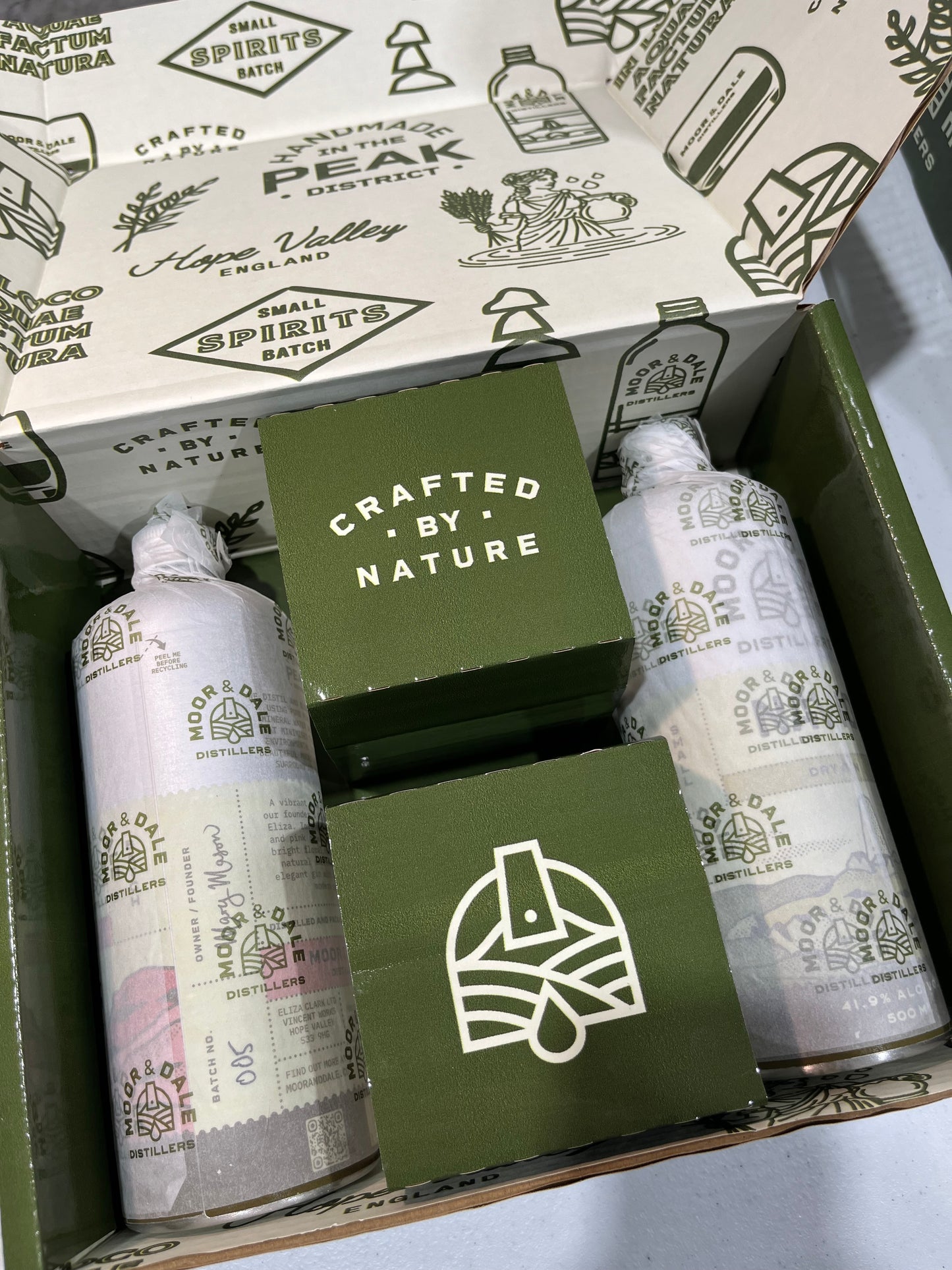 Gift Box - 2 Gins & 2 Moor And Dale Tumblers